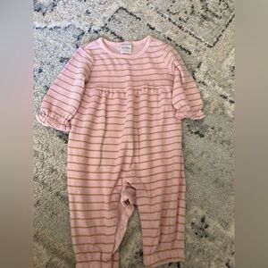 Hanna Andersson Pink and Gold Striped Footie